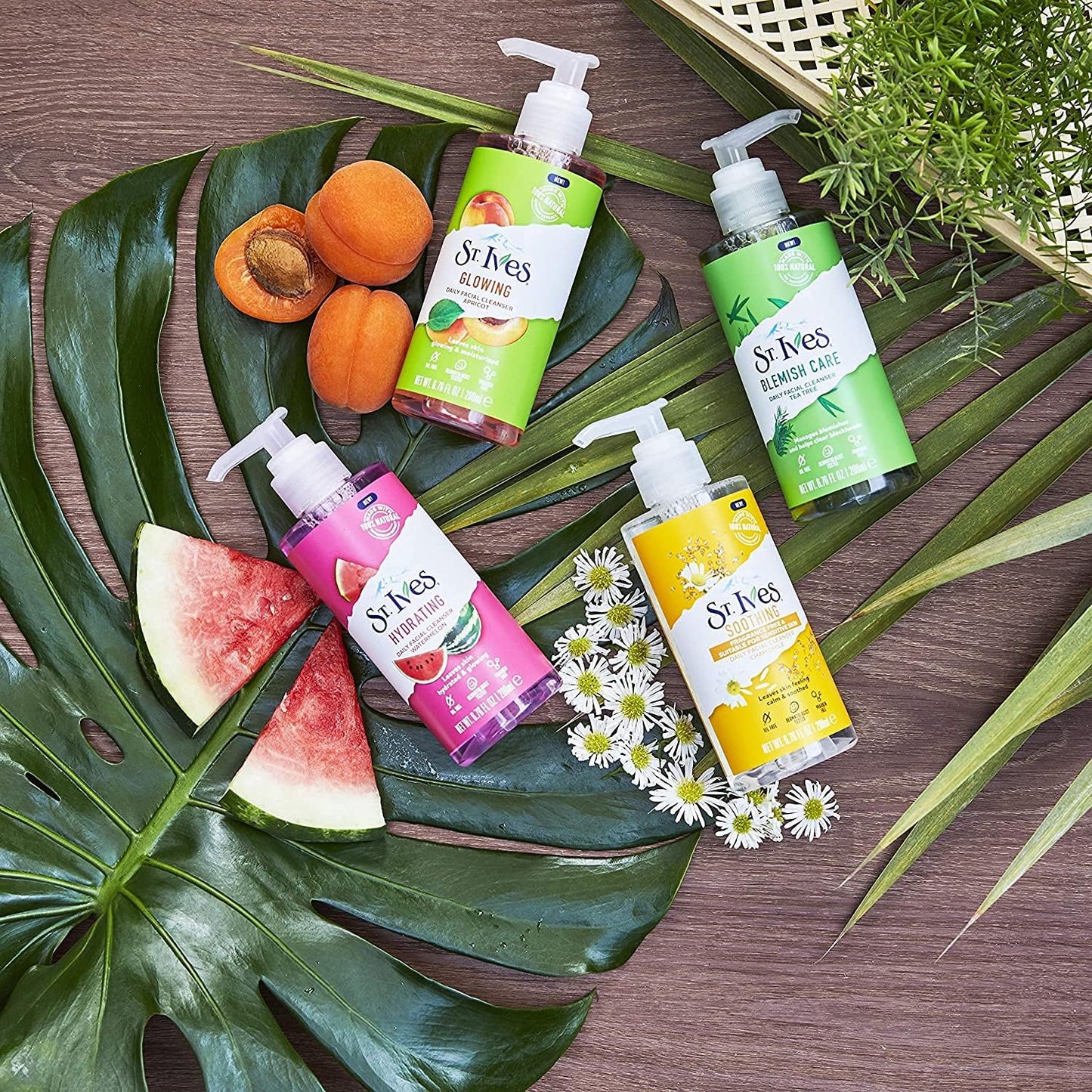 غسول وجه مهدئ بخلاصة البابونج من سانت ايفز 200 مل